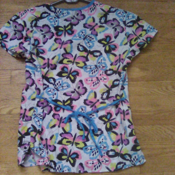Scrubs - Picture 1 of 2